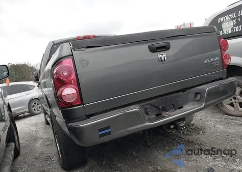 2007 Dodge Ram 1500 Slt/Trx4 Off Road/Sport z USA, uszkodzony, nr VIN 1D7HU18247S201360